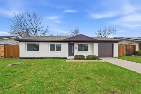 13831 Sundown Trl, Farmers Branch, TX 75234
