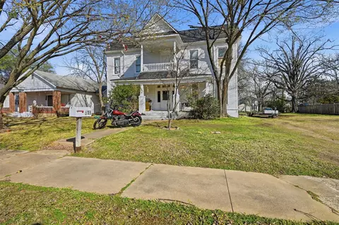 417 E Morton St, Denison, TX 75021 photo 9
