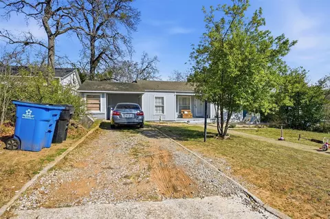 417 E Morton St, Denison, TX 75021 photo 2