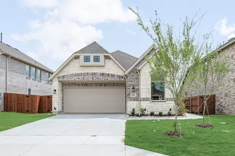 1017 River Oaks Dr, Godley, TX 76044