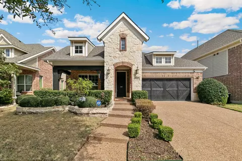 909 Auburn Ct, Savannah, TX 76227