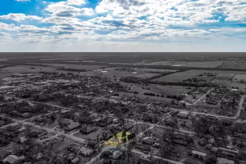 215 N 4th St, Celeste, TX 75423 photo 4