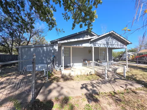 409 E Houston St, Mexia, TX 76667