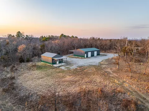 8507 Oak Ridge Dr, Stuart, OK 74570