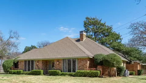 10017 Lost Oak Ridge Dr, Woodway, TX 76712