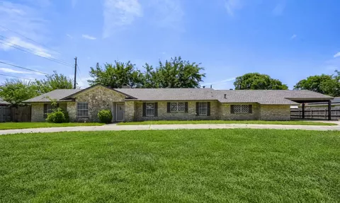 419 Allen Dr, Justin, TX 76247