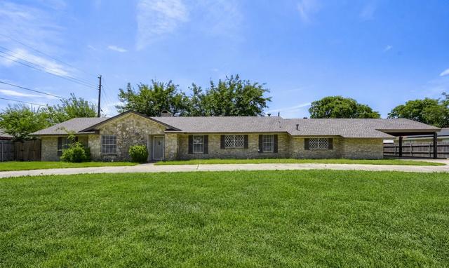 419 Allen Dr, Justin, TX 76247