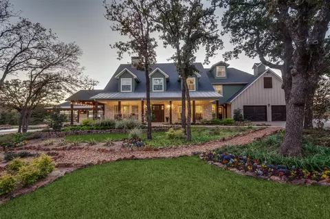 1042 Cardinal Dr, Bartonville, TX 76226