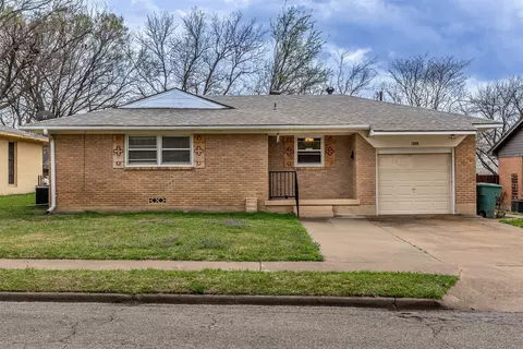 1808 W College St, Sherman, TX 75092