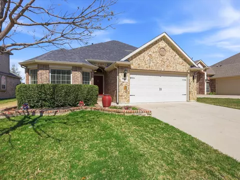 1309 Ocotillo Ln, Fort Worth, TX 76177