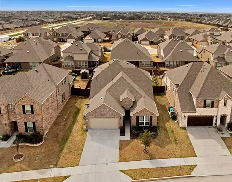 813 Sweeping Butte Dr, Haslet, TX 76052