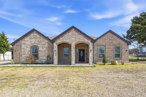 559 Northstar Rd, Royse City, TX 75189