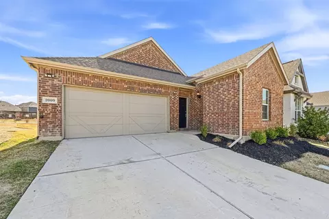 2009 Harshaw Dr, Mesquite, TX 75149