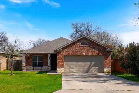 210 Maltby Rd, Irving, TX 75061