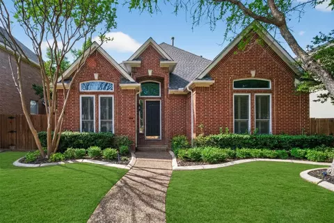 3215 Ricci Ln, Irving, TX 75062