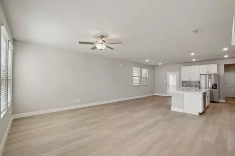 Living - 2773 Kobuk Dr, Corinth, TX 76210 photo 3 of 7