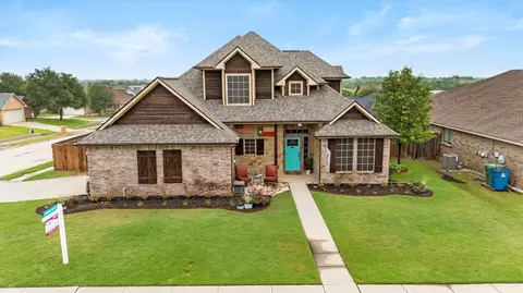 4023 Wagon Wheel Dr, Sanger, TX 76266