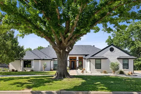 3 Palmetto Ct, Trophy Club, TX 76262