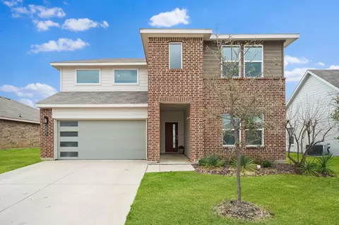 1521 Forest Park Dr, Alvarado, TX 76009