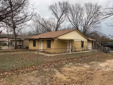 2246 Denmark St, Dallas, TX 75253