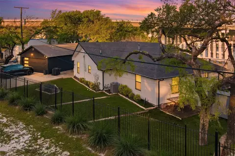 4401 Clarke Dr, Fort Worth, TX 76135