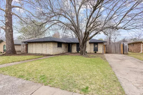 2418 Monett Dr, Sherman, TX 75092