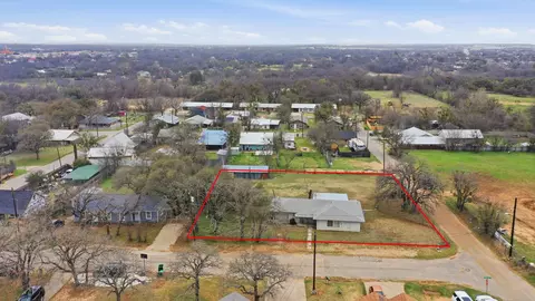 609 E Broadway St, Stephenville, TX 76401