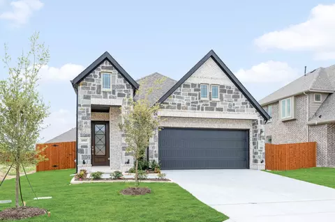 1005 River Oaks Dr, Godley, TX 76044