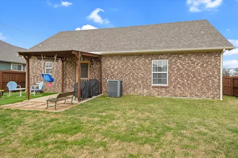 Other - 102 E Willow St, Sanger, TX 76266 photo 5 of 6