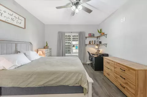 Bedroom - 102 E Willow St, Sanger, TX 76266 photo 1 of 6