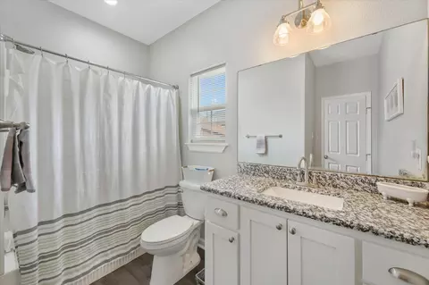 Bath - 102 E Willow St, Sanger, TX 76266 photo 3 of 3