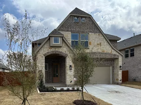 1009 River Oaks Dr, Godley, TX 76044