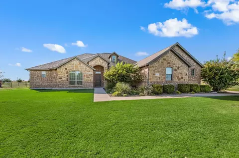 282 Heather Ln, Decatur, TX 76234
