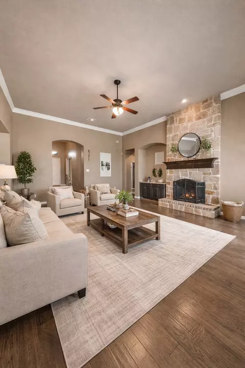 282 Heather Ln, Decatur, TX 76234