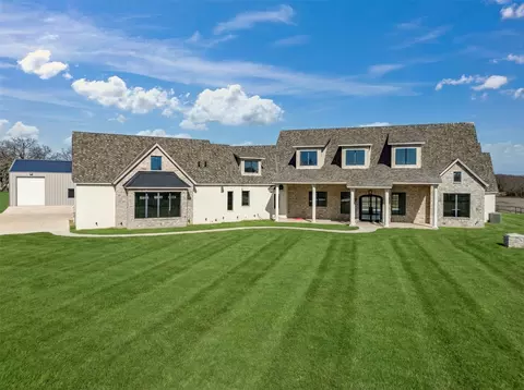 623 Lake Valley Rd, Sunset, TX 76270