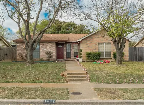 1437 Brook Meadow Cir, Lancaster, TX 75134
