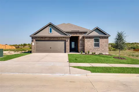905 Cawthorne Trl, Fort Worth, TX 76108