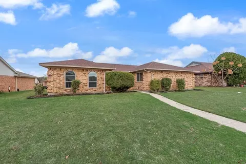 1013 Gannon Dr, Plano, TX 75025