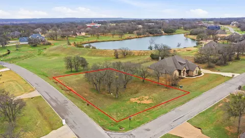101 Lakeside Dr, Lipan, TX 76462