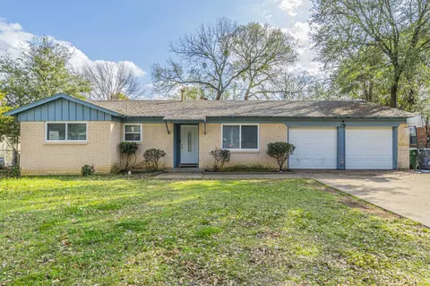 504 Lynda Ln, Arlington, TX 76010