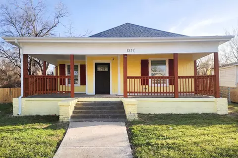 1532 E Myrtle St, Fort Worth, TX 76104