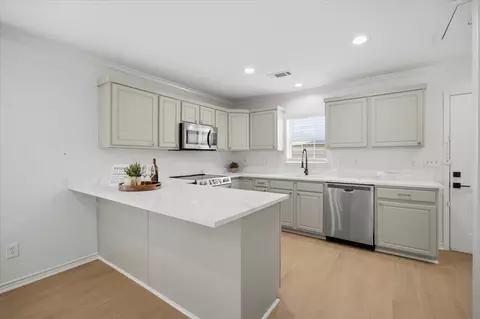 709 Sherman St, Rockwall, TX 75087