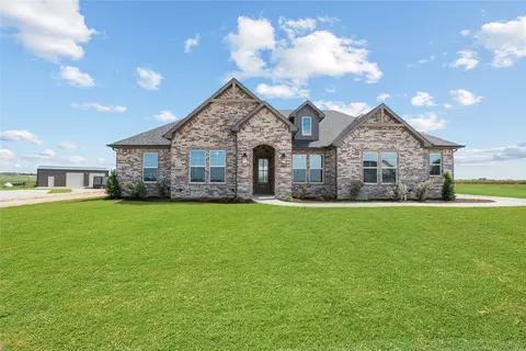 108 Emma Ct, Decatur, TX 76234