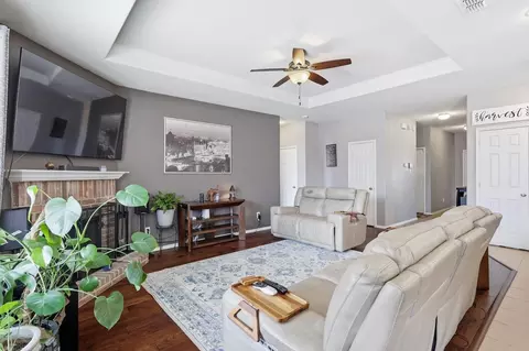 409 Mariscal Pl, Fort Worth, TX 76131