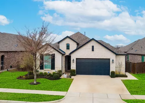 1401 Appaloosa Dr, Aubrey, TX 76227