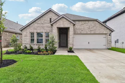 724 Grand Dale Dr, Lavon, TX 75166