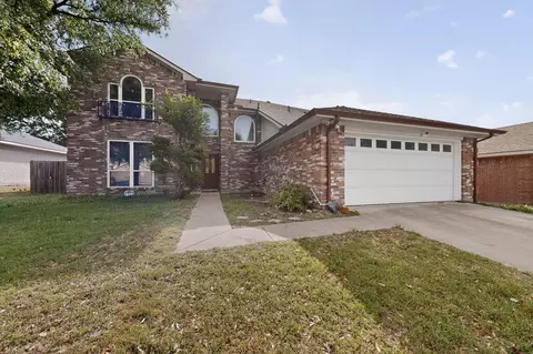812 Windswept Dr, Cedar Hill, TX 75104