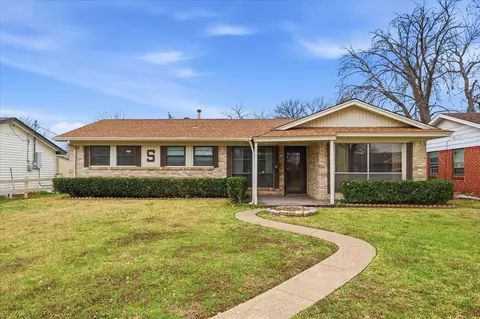 2341 Lagoon Dr, Mesquite, TX 75150