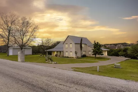 433 Stone Mountain Ct, Cresson, TX 76035