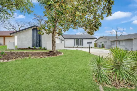 1110 Coronet St, Irving, TX 75062